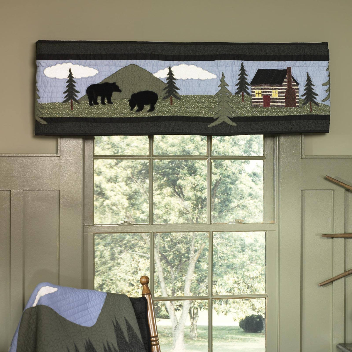 Donna Sharp Bear Lake Valance and Runner