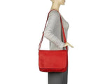 Black Le Donne Leather Shoulder Bag with Flap Closure