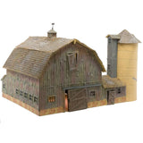 Woodland Scenics HO Old Weathered Barn, Built and Ready, BR5038