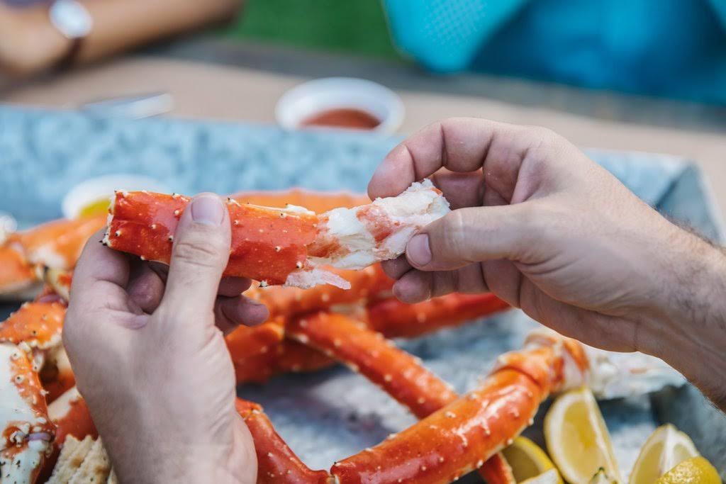 Giant Red Alaskan King Crab Legs, 3 lbs, with Overnight Shipping Monday-Thursday